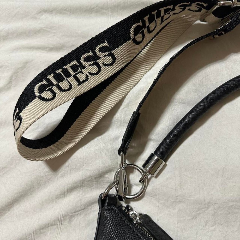 Guess Purse Black Saffiano Hobo Crossbody Shoulder Bag Classic Minimal Neutral - Picture 3 of 8